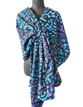 Load image into Gallery viewer, Black Woollen Cape  - Paua  (16-26) one size
