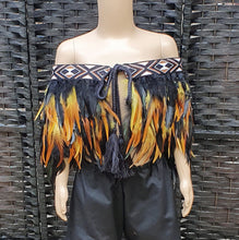 Load image into Gallery viewer, Tamariki size 10/12  Gold/Black quarter