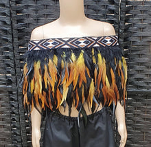 Load image into Gallery viewer, Tamariki size 10/12  Gold/Black quarter
